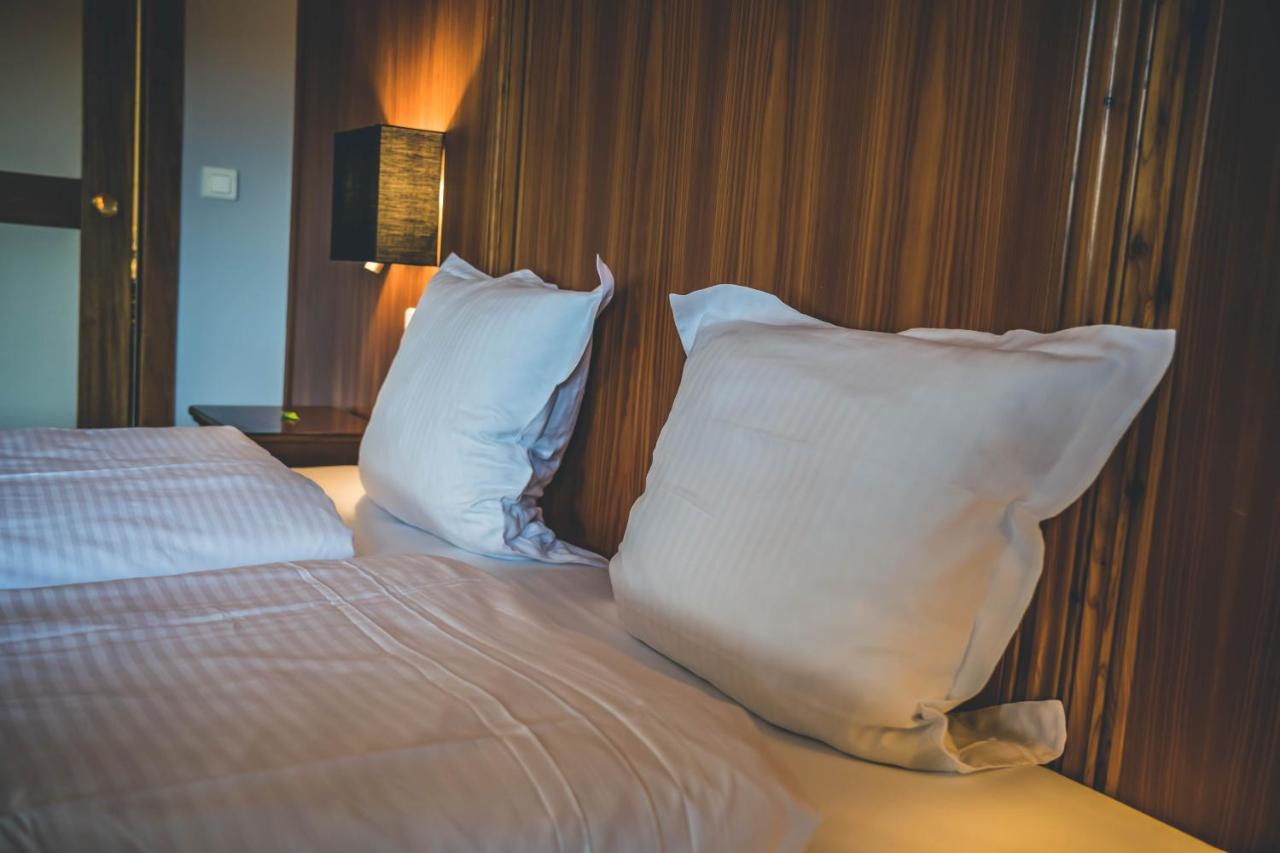 Hotel Spa Et Restaurant Au Chasseur Birkenwald Luaran gambar